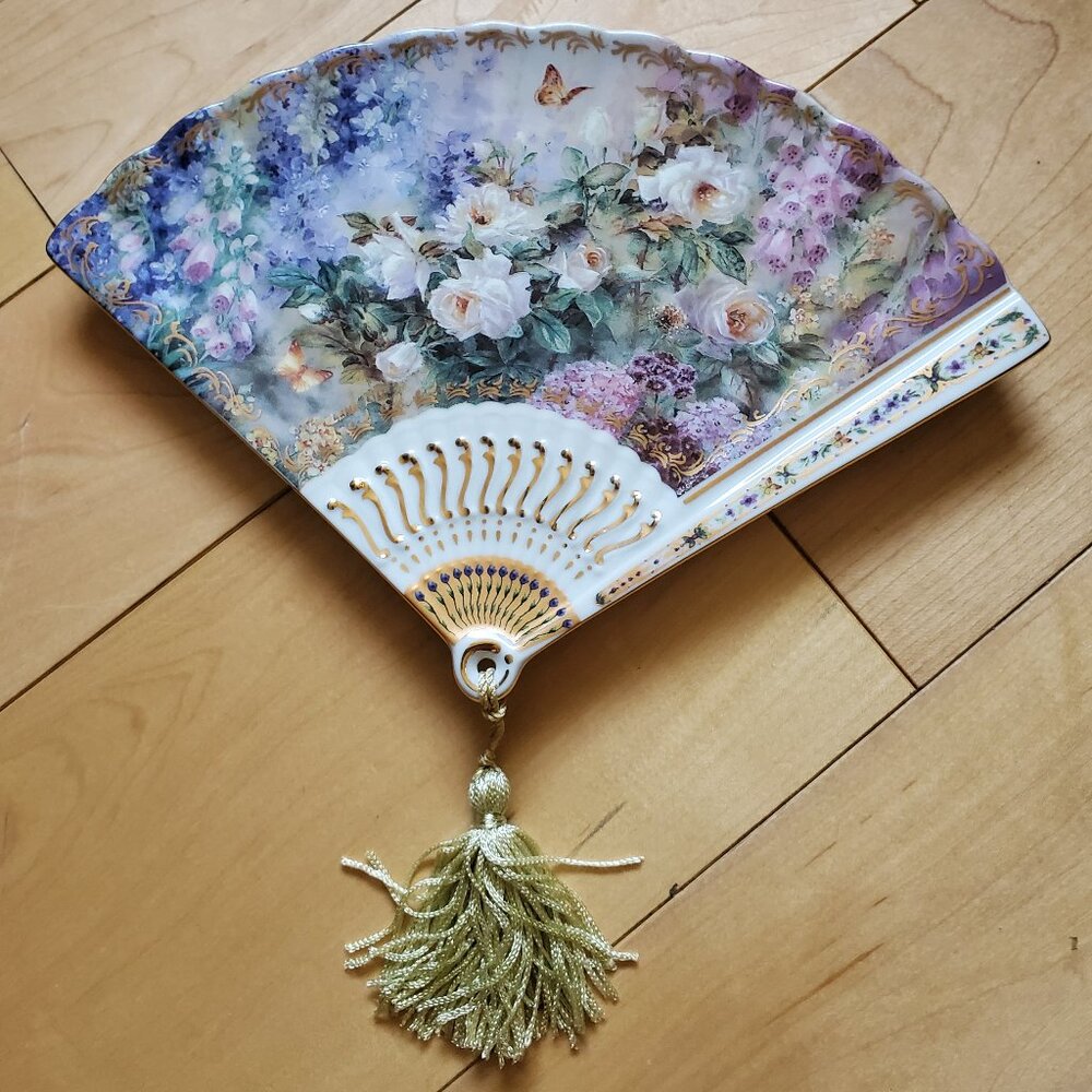"SERENITY" Unfolding Beauty by LENA LIU Bradford Exchange FAN PLATE #11057A